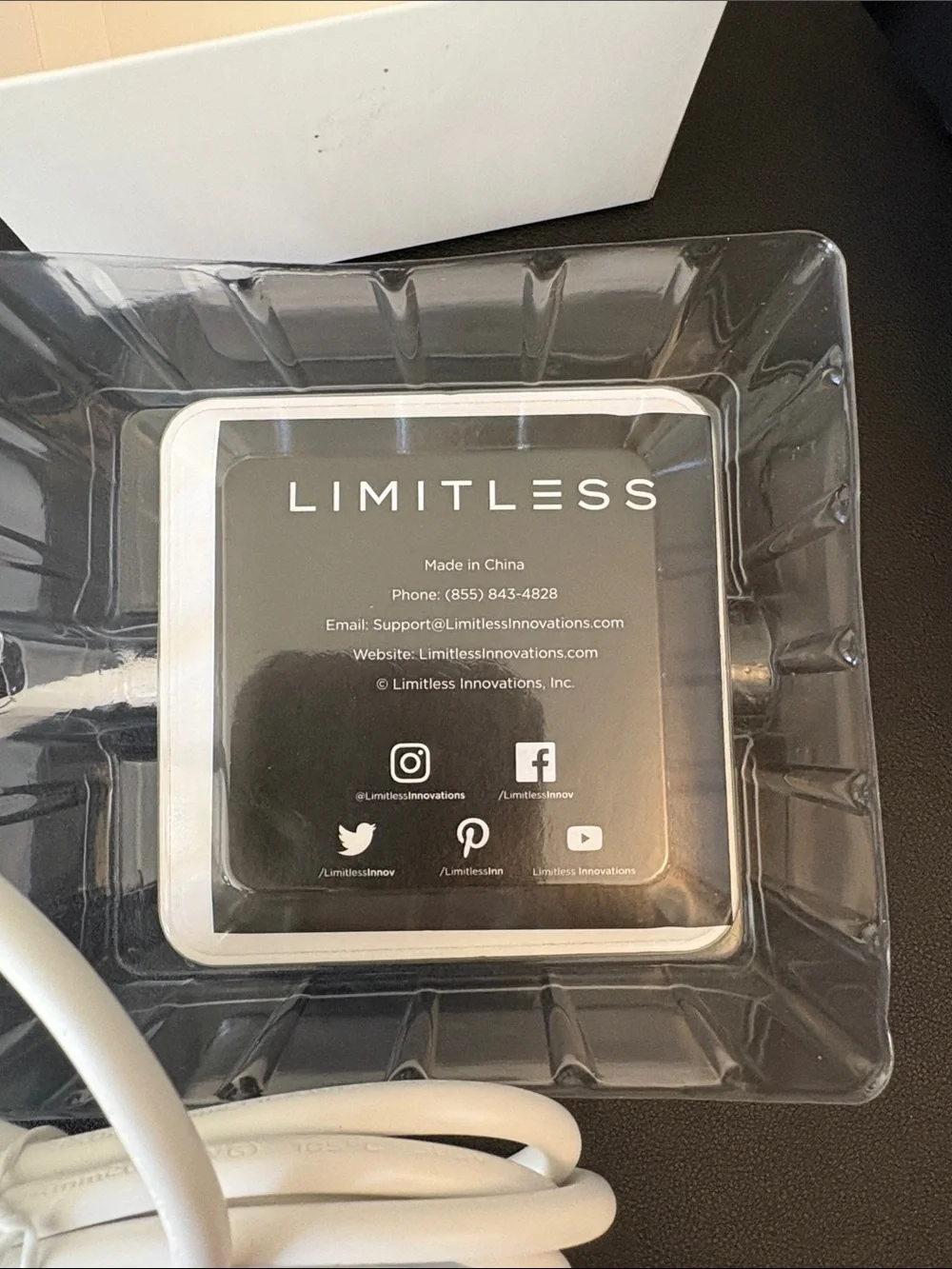 Limitless PowerPro 5-Device Charger - White NWOT
